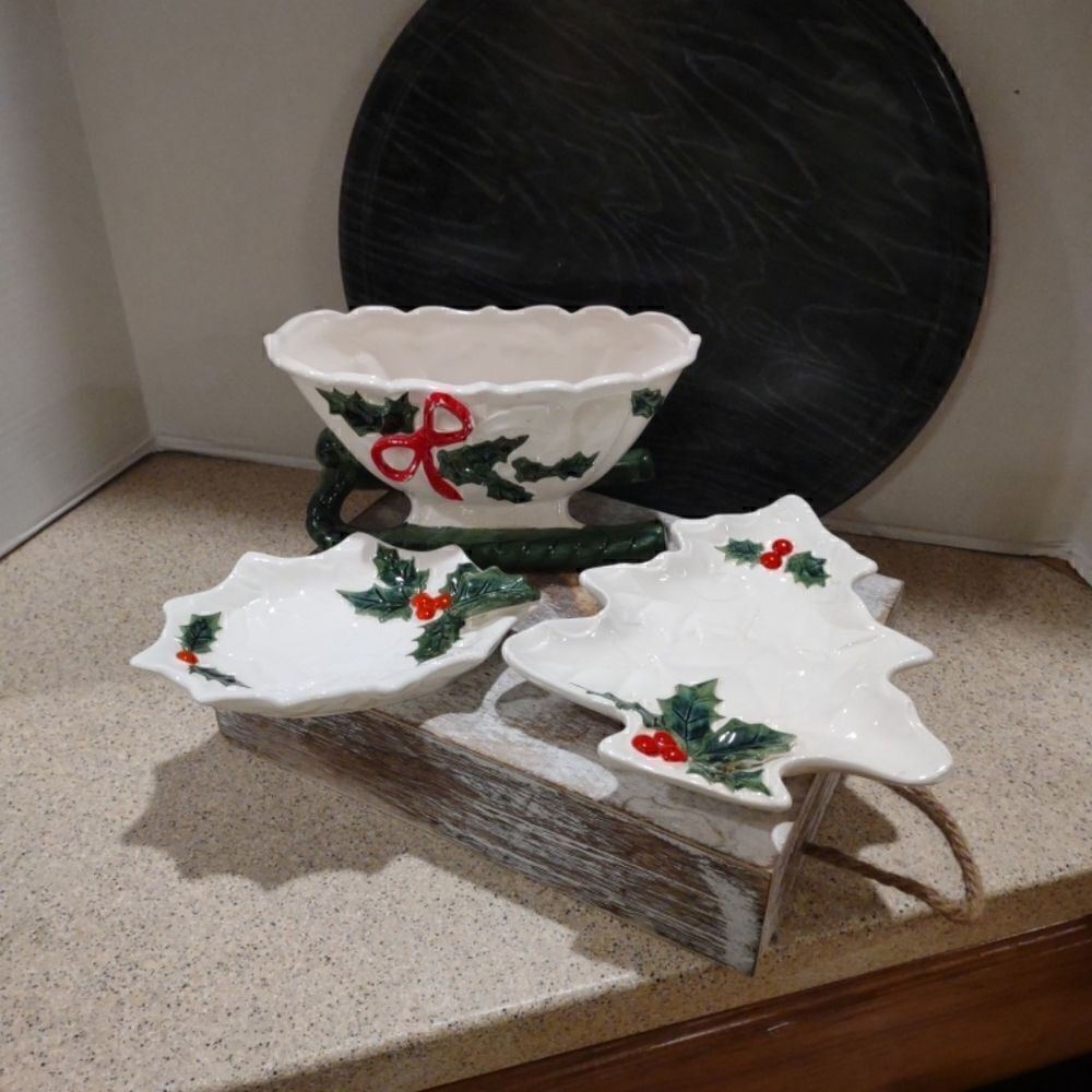 👍 Vintage 1970s Lefton Holy Serving Set. C5
